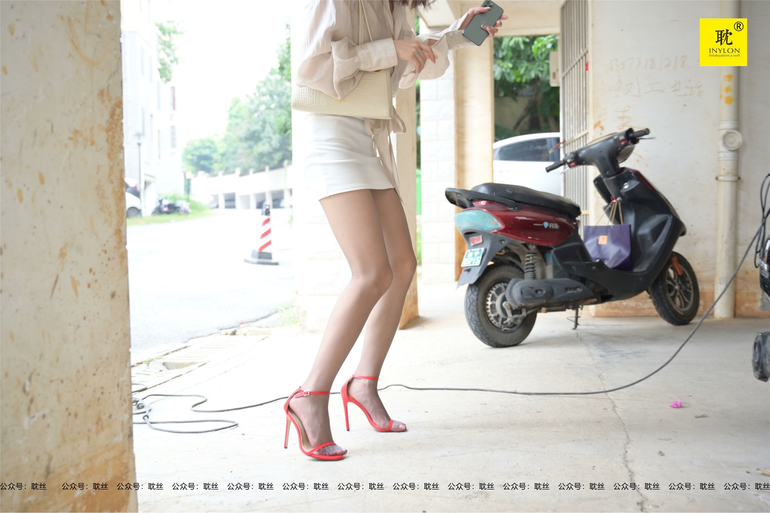 IESS异思趣向  第N种幻想之《一个人下班》⑦ 丘主管